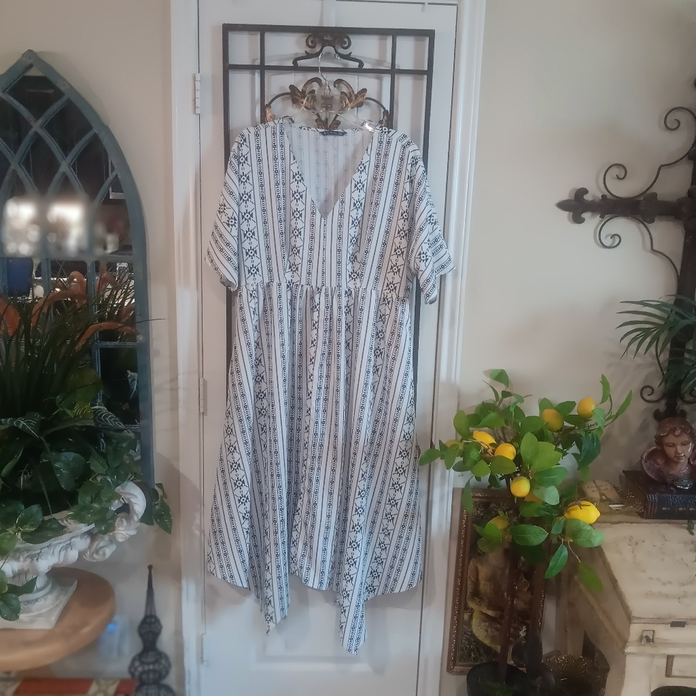 BloomChic White and Blue Maxi Flutter Sleeve Sundress